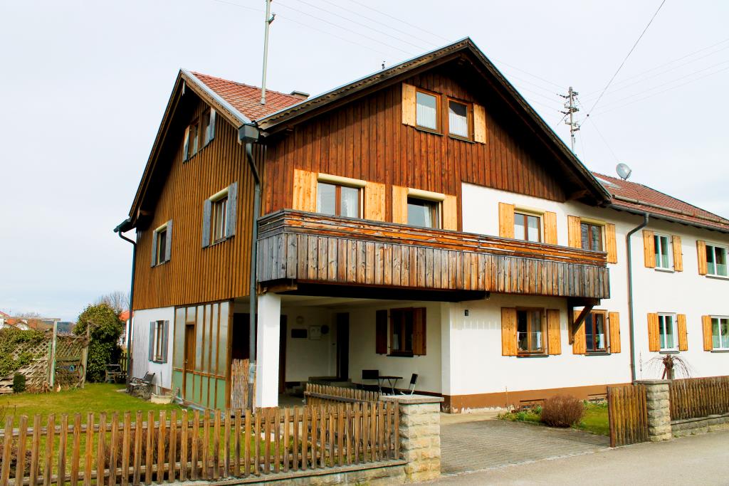 DOPPELHAUSHÄLFTE FUCHSTAL-LEEDE