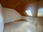 Kind/Büro - HELLE – GROSSZÜGIGE 3-ZIMMER-DACHGESCHOSS-WOHNUNG plus STUDIO! Rott am Lech