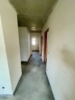 OG_li_Flur - NEUBAU – ERSTBEZUG! SCHICKE – HELLE – 3 ZIMMER-WHG. mit BALKON! WEIL – GERETSHAUSEN