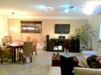 Wohnzimmer - IDEAL für FAMILIEN! HAUS im HAUS! Große 4-ZIMMER-ETW auf 2 ETAGEN + GA + EBK