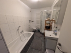 Bad - — VERKAUFT — SUPER GERÄUMIGE – MODERNISIERTE 3-ZIMMER-ETW mit idyl.GARTEN + TERRASSE und BALKON!