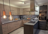 Küche - — VERKAUFT — SUPER GERÄUMIGE – MODERNISIERTE 3-ZIMMER-ETW mit idyl.GARTEN + TERRASSE und BALKON!