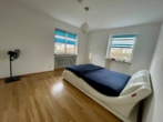 Kind/Schlafen - — VERMIETET — BUNGALOW mit TOLLEM GARTEN / Doppel-GARAGE + AUSGEBAUTER KELLER! HURLACH – Lkr.LL